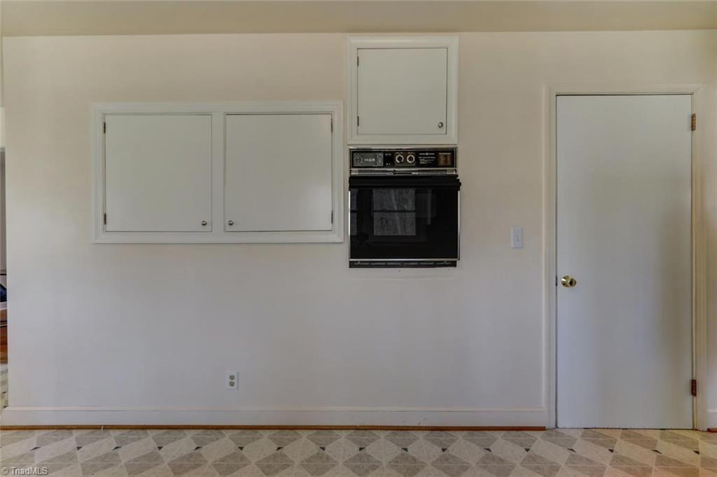 6206 Ballinger Road Greensboro, NC 27410 - Photo 10 of 30 Gallery Image 10