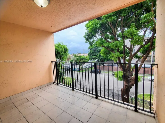 $1,800 | 1990 West 56th Street, Unit 1216, Hialeah, FL 33012