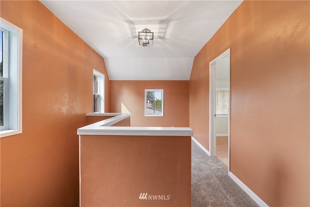 8123 James Road Southwest Rochester, WA 98579 - Photo 9 of 38 a room with window and ceiling fan