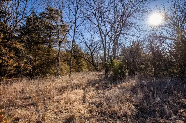 $448,000 | 1 Scott Road, Prescott, KS 66767