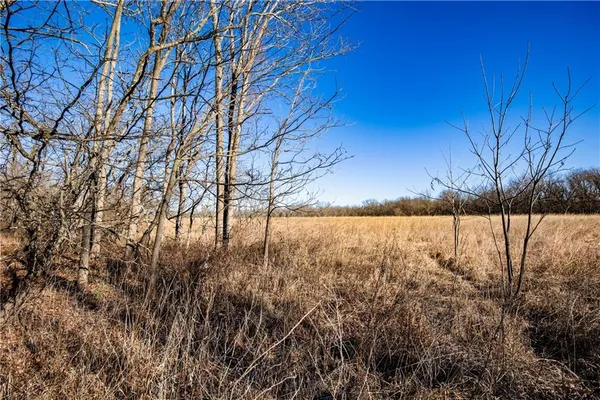 $440,000 | 1 Scott Road, Prescott, KS 66767