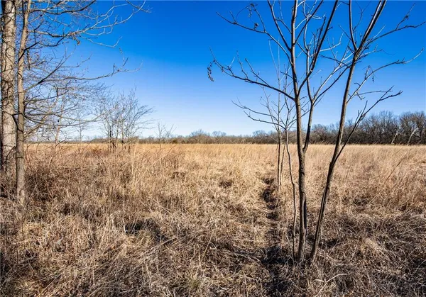 $440,000 | 1 Scott Road, Prescott, KS 66767
