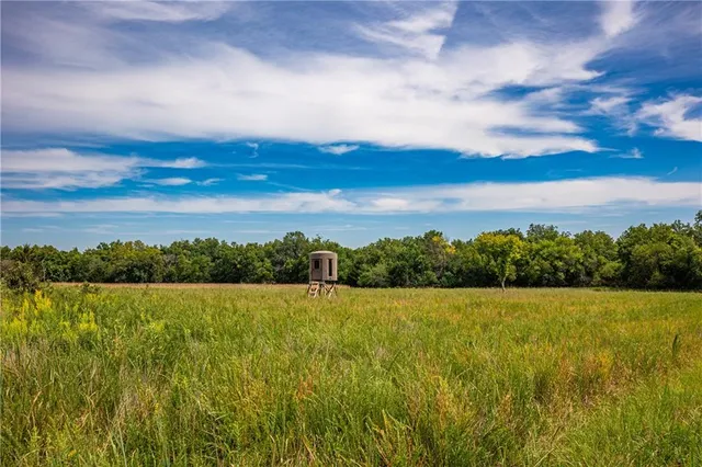 $448,000 | 1 Scott Road, Prescott, KS 66767