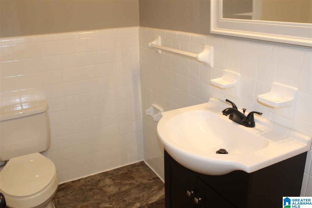 1612 Nelson Road Weaver, AL 36277 - Photo 5 of 31