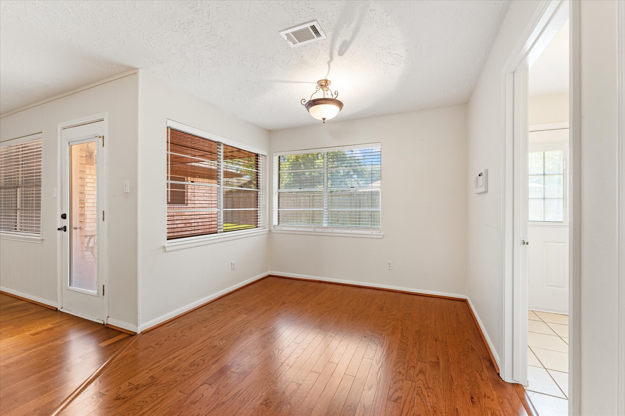 4711 Carbrook Court Spring, TX 77388 - Photo 10 of 29