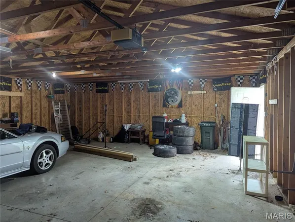 $49,500 | 701 White Avenue, Greenville, IL 62246