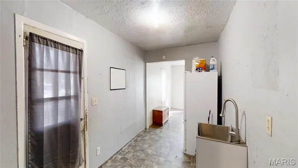 $49,500 | 701 White Avenue, Greenville, IL 62246