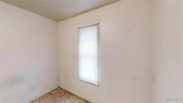 $49,500 | 701 White Avenue, Greenville, IL 62246