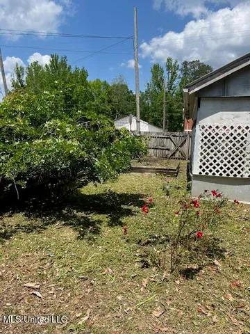 $49,900 | 67 Main Avenue, Brooklyn, MS 39425