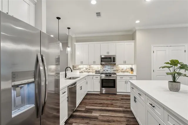 $445,000 | 125 Golf Cottage Drive, Unit B, Abita Springs, LA 70420