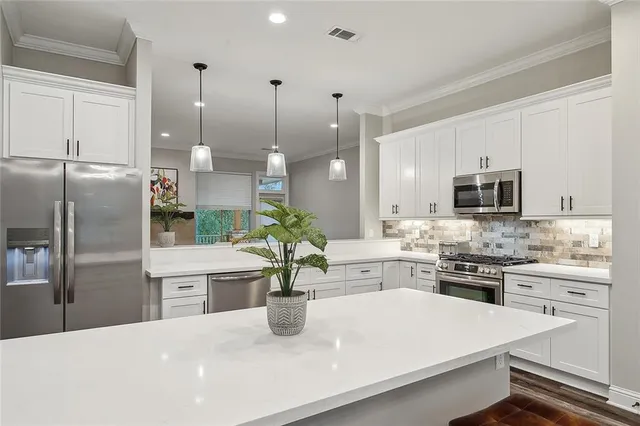 $445,000 | 125 Golf Cottage Drive, Unit B, Abita Springs, LA 70420