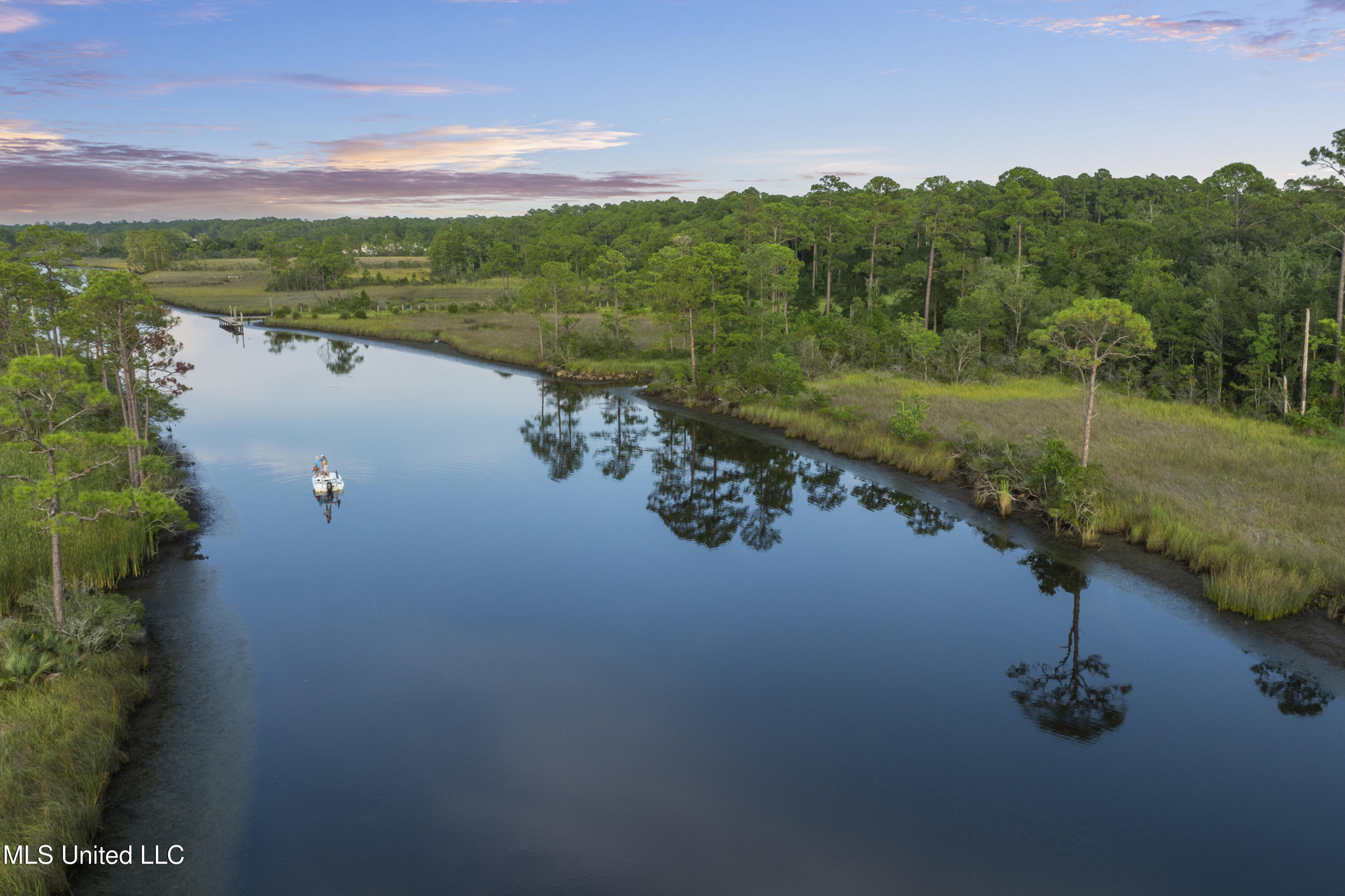 8908 Dixie Street Ocean Springs, MS 39564 - Photo 8 of 41 007 (7)
