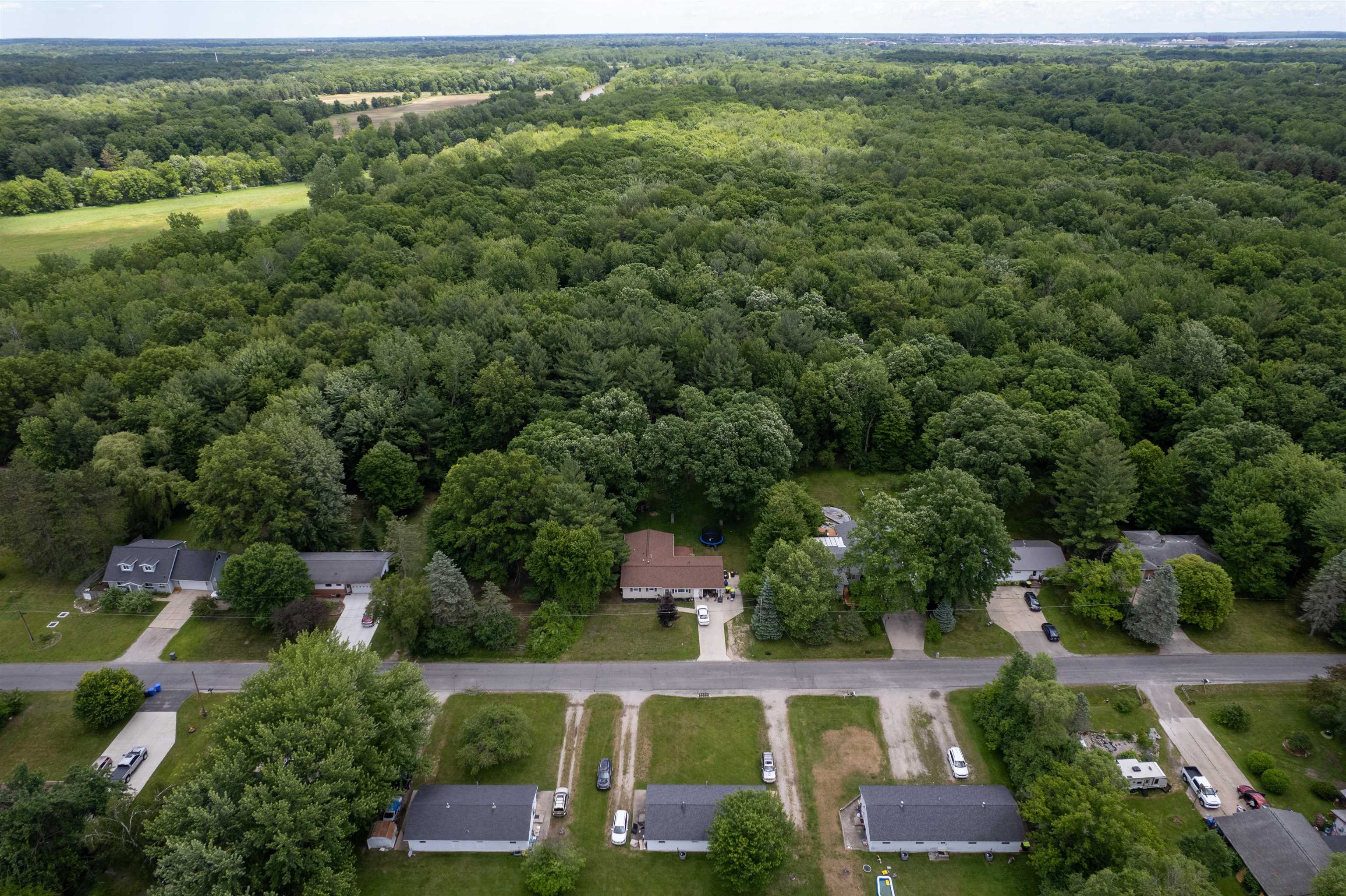 1318 Sandow Road Midland, MI 48640 - Photo 16 of 17