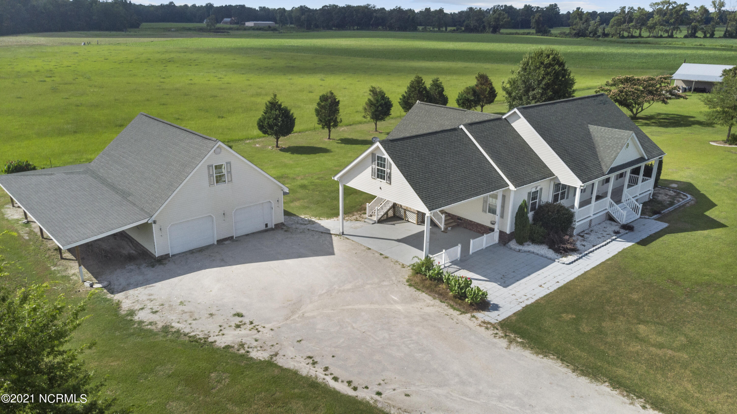 146 Ipock Loop Road Cove City, NC 28523 - Photo 18 of 23 146 Ipock Loop Rd 27