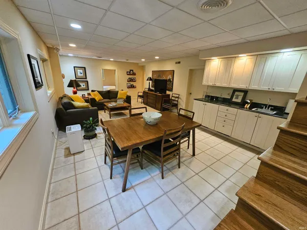 $470,000 | 3525 Koring Road, Evansville, IN 47720