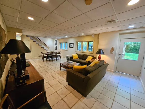 $470,000 | 3525 Koring Road, Evansville, IN 47720