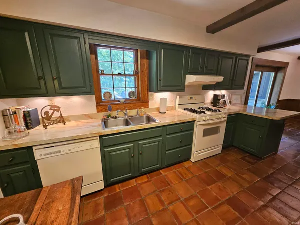 $470,000 | 3525 Koring Road, Evansville, IN 47720