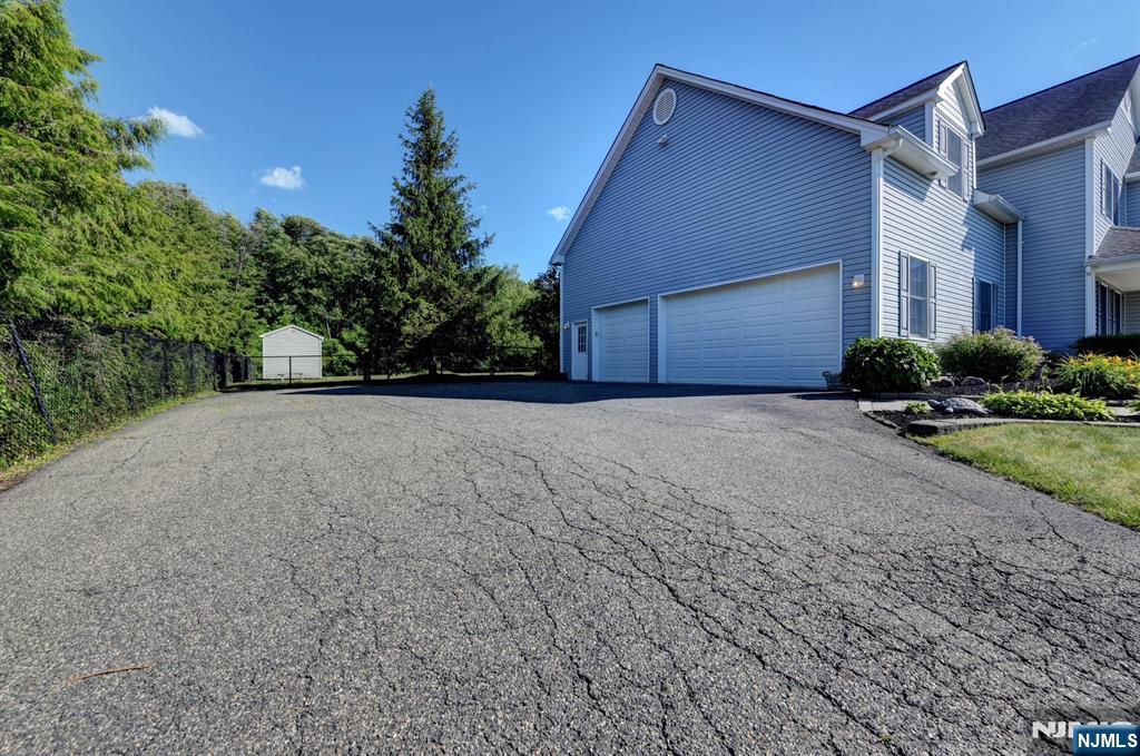 32 Dyer Road Sussex, NJ 07461 - Photo 6 of 39