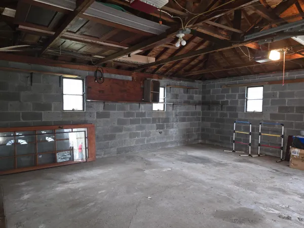 $185,000 | 622 Maple Street, Colon, MI 49040