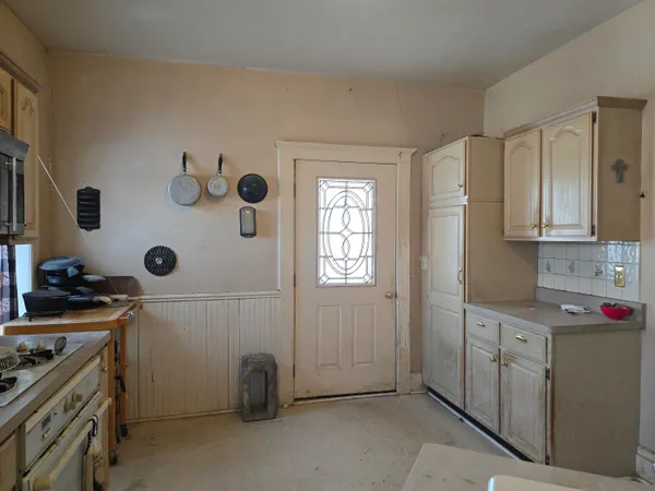 $189,900 | 622 Maple Street, Colon, MI 49040