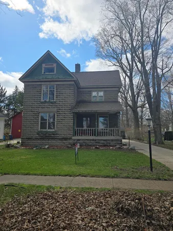 $185,000 | 622 Maple Street, Colon, MI 49040