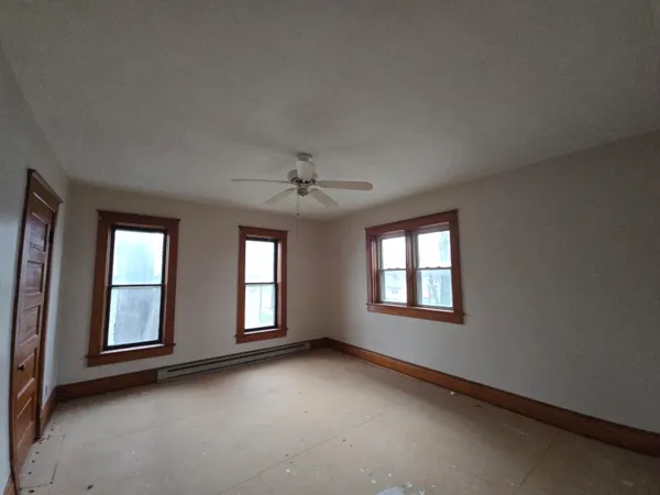 $189,900 | 622 Maple Street, Colon, MI 49040