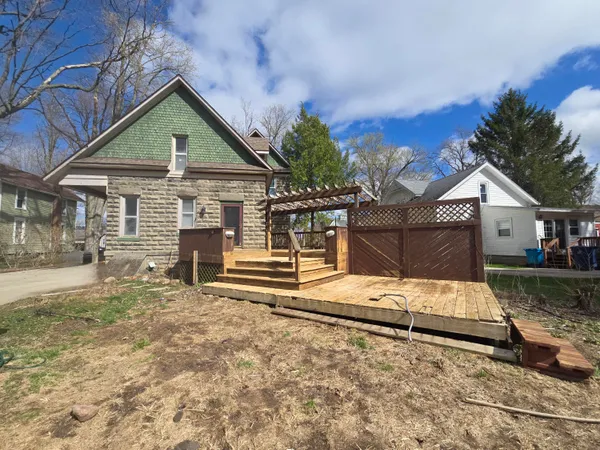 $189,900 | 622 Maple Street, Colon, MI 49040