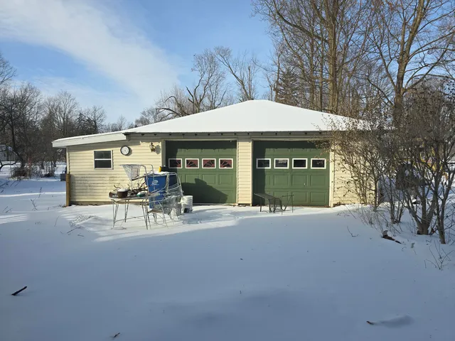 $189,900 | 622 Maple Street, Colon, MI 49040