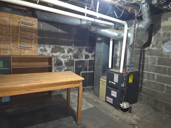 $189,900 | 622 Maple Street, Colon, MI 49040