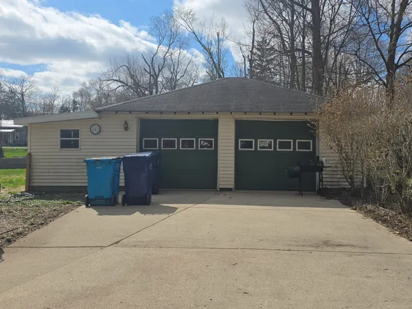 $189,900 | 622 Maple Street, Colon, MI 49040