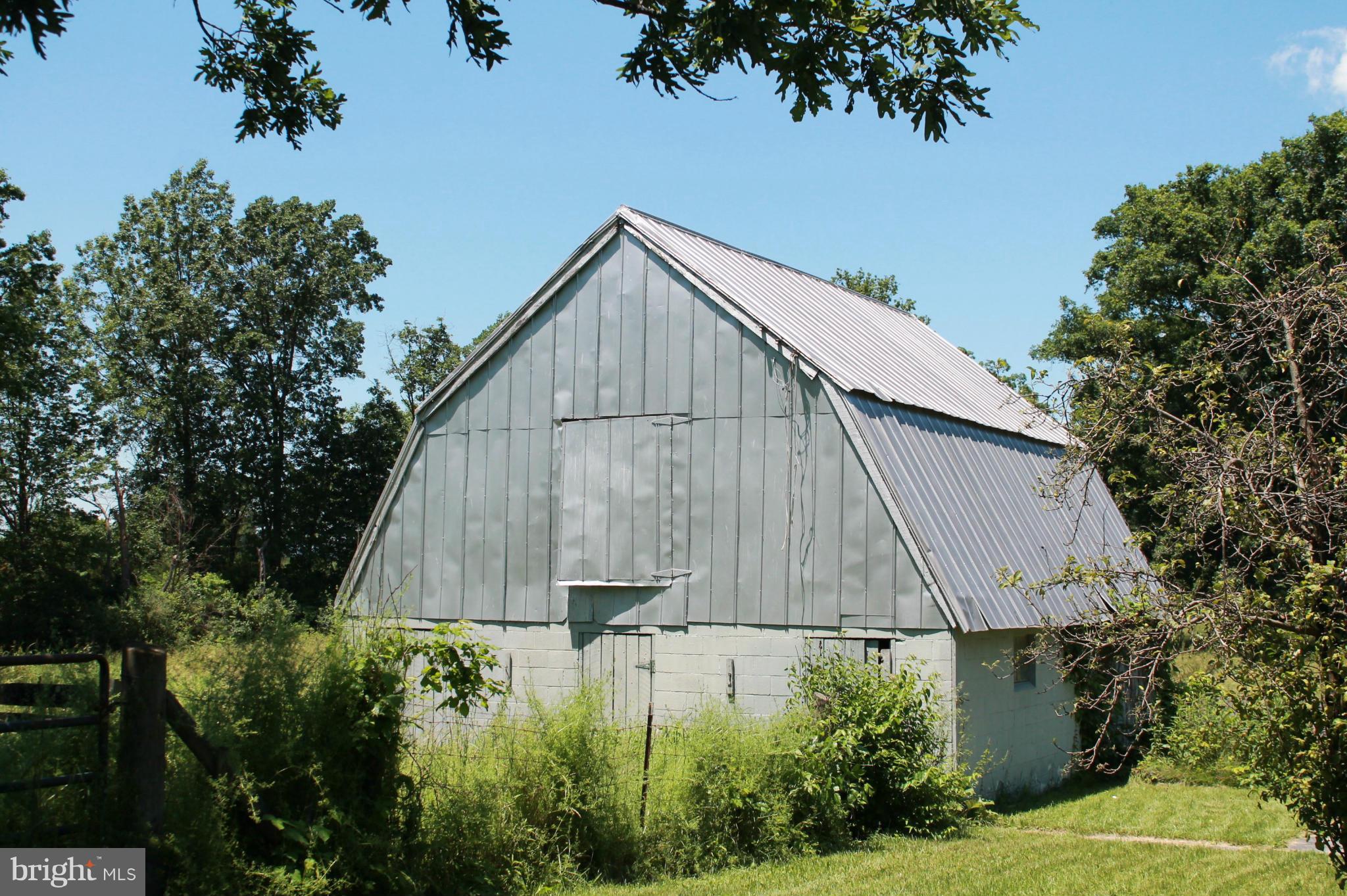 Barn for storage.