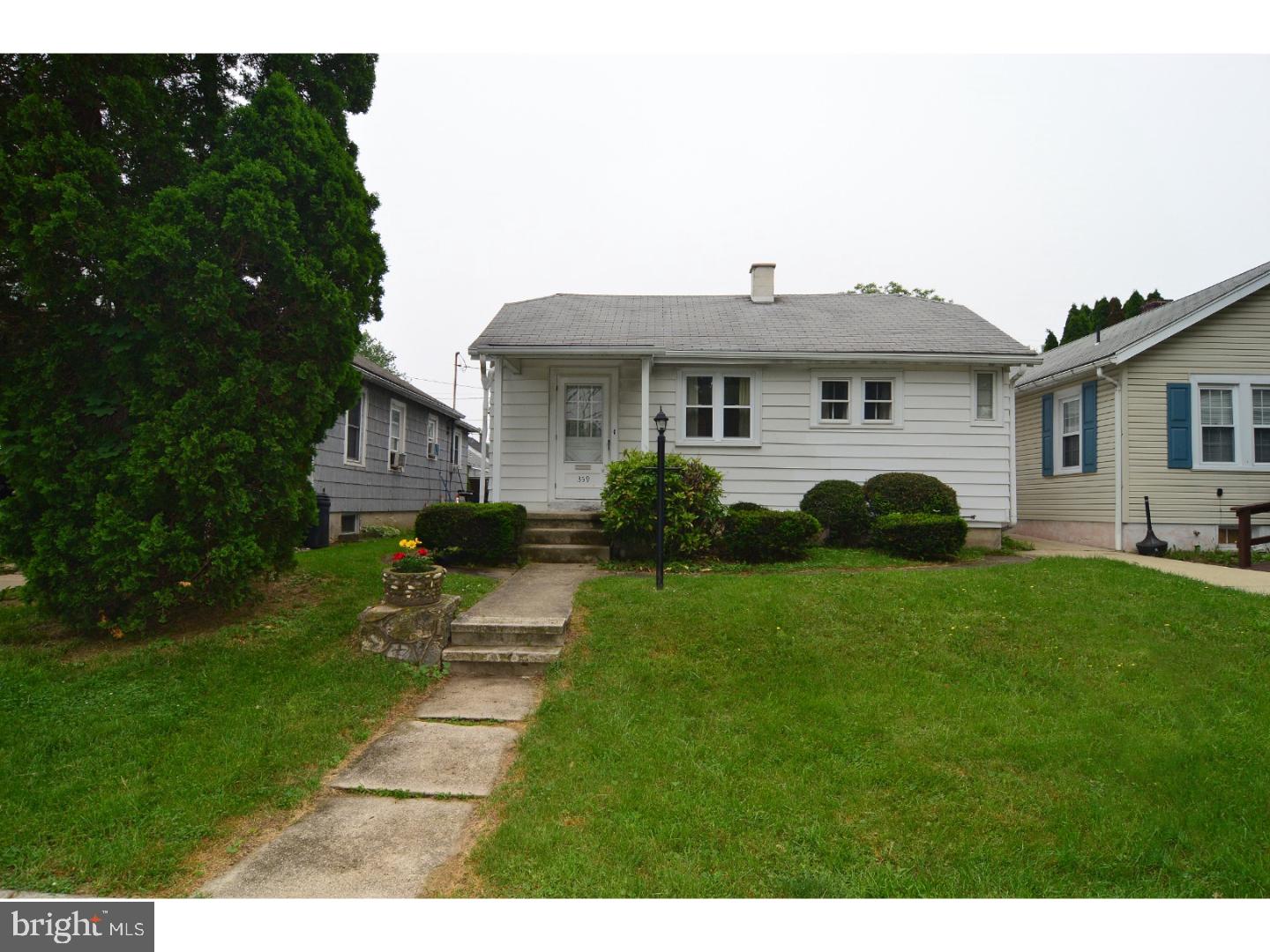 359 High Boulevard Reading, PA 19607 - Photo 2 of 19