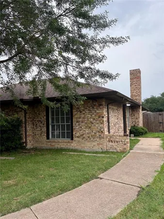 $2,100 | 3008 Townbluff Drive, Plano, TX 75075