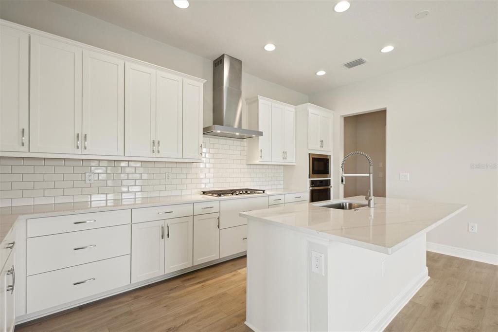 1988 Webbstone Way Zephyrhills, FL 33541 - Photo 12 of 31