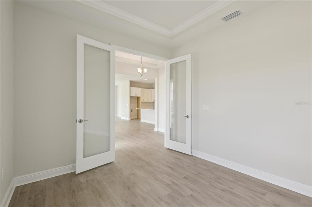 1988 Webbstone Way Zephyrhills, FL 33541 - Photo 25 of 31