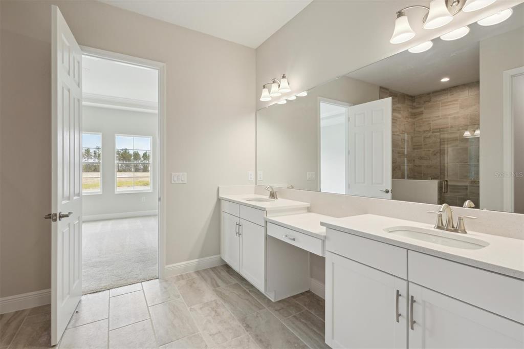 1988 Webbstone Way Zephyrhills, FL 33541 - Photo 8 of 31