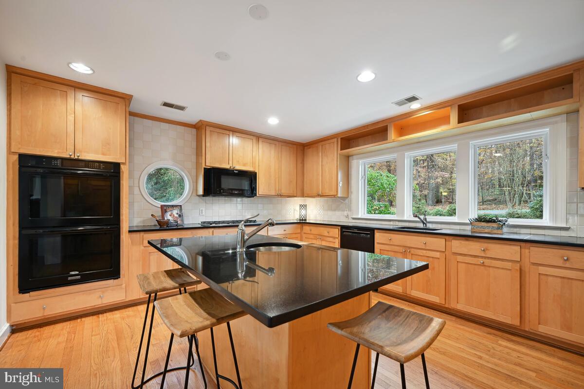 12303 Remington Drive Silver Spring, MD 20902 - Photo 23 of 68 Kitchen