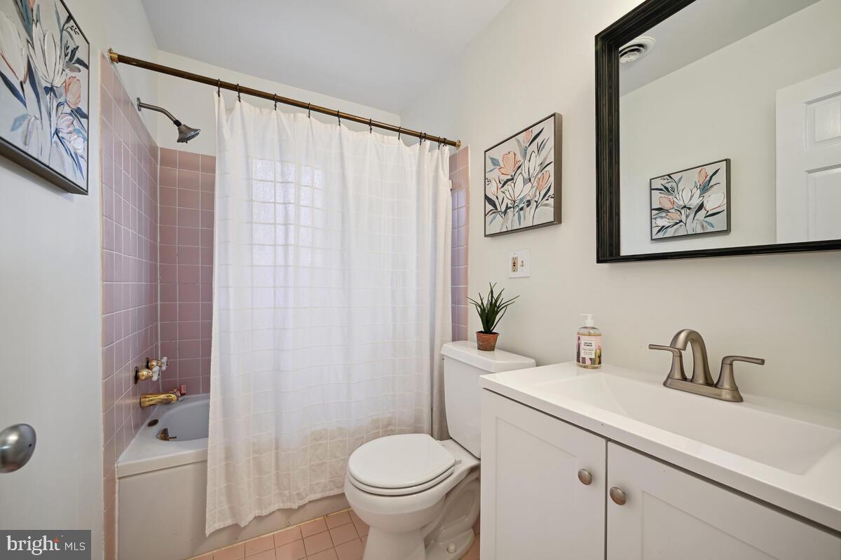 12303 Remington Drive Silver Spring, MD 20902 - Photo 39 of 68 Bathroom #2