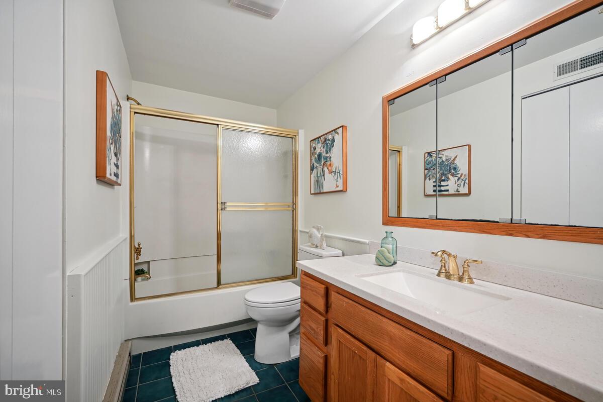 12303 Remington Drive Silver Spring, MD 20902 - Photo 44 of 68 Bathroom #3