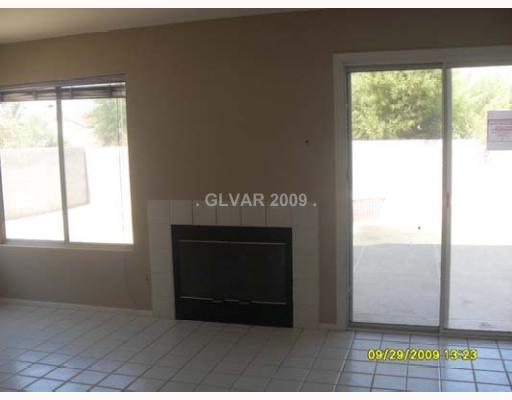 2016 Silverton Drive Henderson, NV 89074 - Photo 5 of 8 Den.