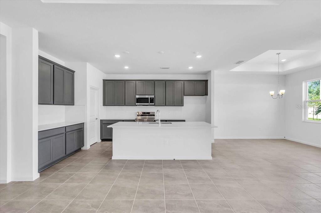 9581 Vibrant Lane Venice, FL 34292 - Photo 4 of 15