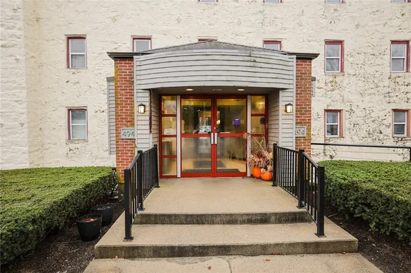 $295,000 | 494 Woonasquatucket Avenue, Unit 413, North Providence, RI 02911