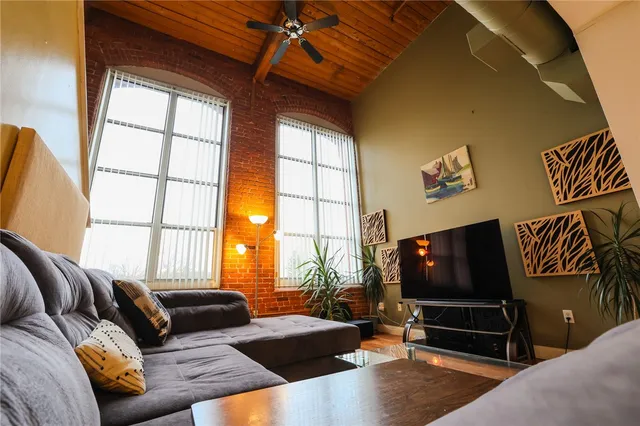 $315,000 | 494 Woonasquatucket Avenue, Unit 413, North Providence, RI 02911