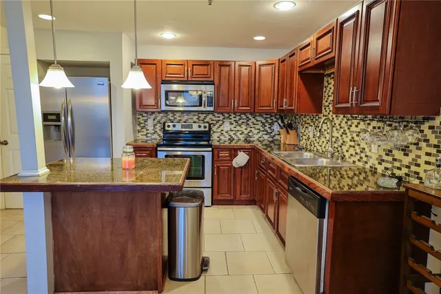 $315,000 | 494 Woonasquatucket Avenue, Unit 413, North Providence, RI 02911