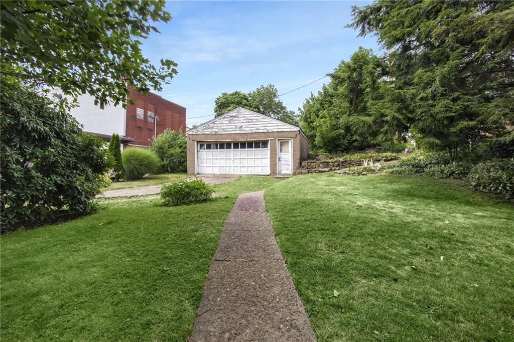 446 Pinney Street Rochester, PA 15074 - Photo 22 of 25 2 Car Detached Garage and nice yard space