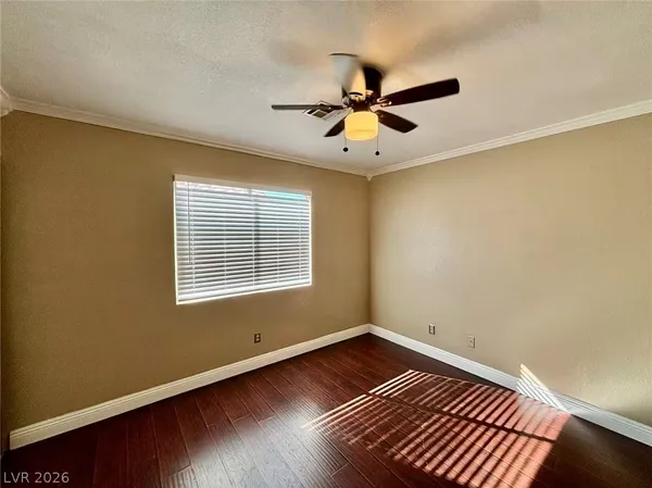 $1,950 | 8121 Hercules Drive, Las Vegas, NV 89128