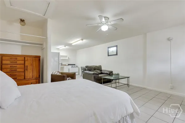 $1,200 | 5013 Ogeechee Road, Unit 23, Savannah, GA 31405
