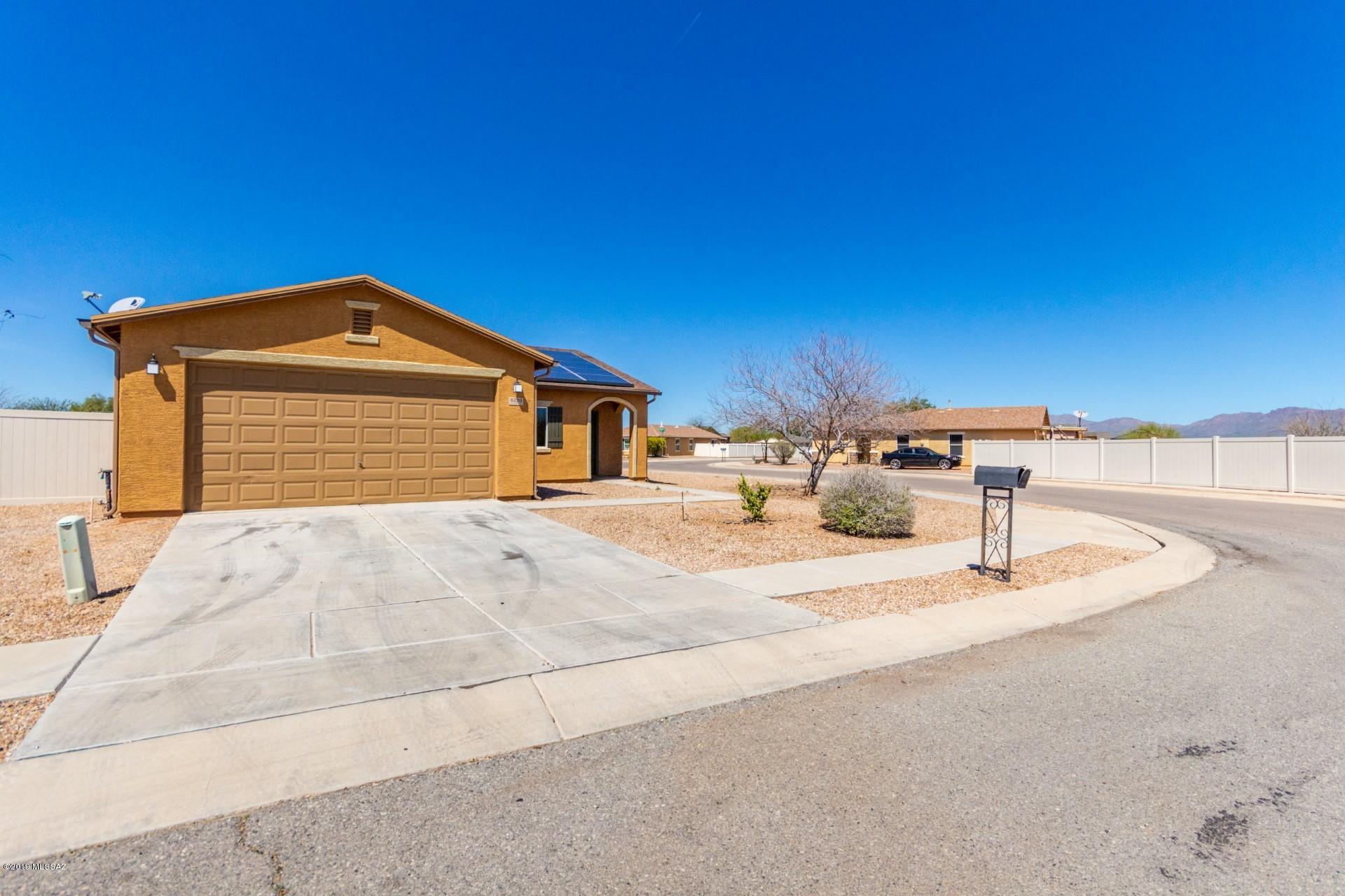 8220 West Razorbill Drive Tucson, AZ 85757 - Photo 1 of 1 Gallery Image 1