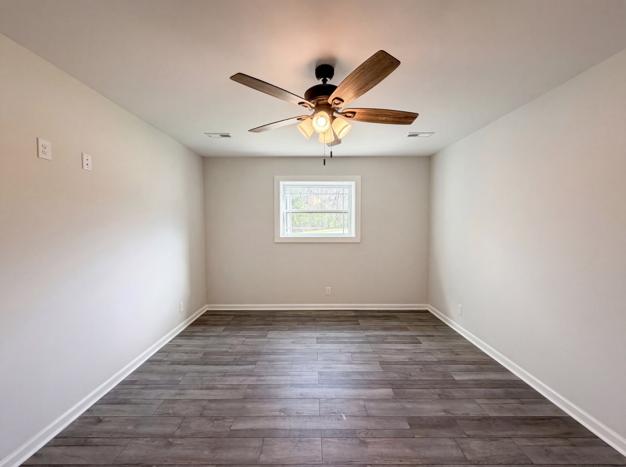 996 Gratton Road Clarksville, TN 37043 - Photo 14 of 19 Gallery Image 14