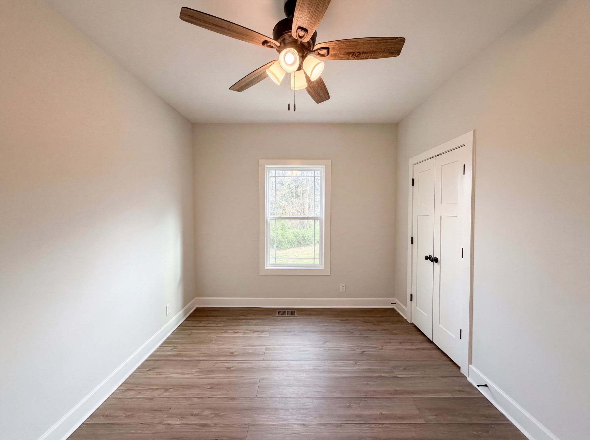 996 Gratton Road Clarksville, TN 37043 - Photo 8 of 19 Gallery Image 8